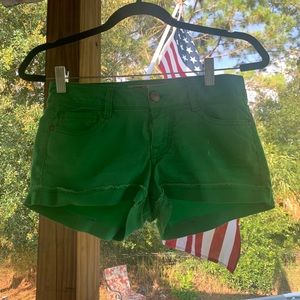 Kelly Green L.E.I Shorts (1)